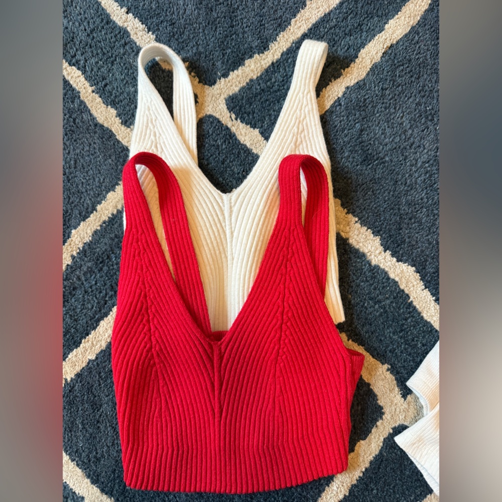 Knot crop tank tops